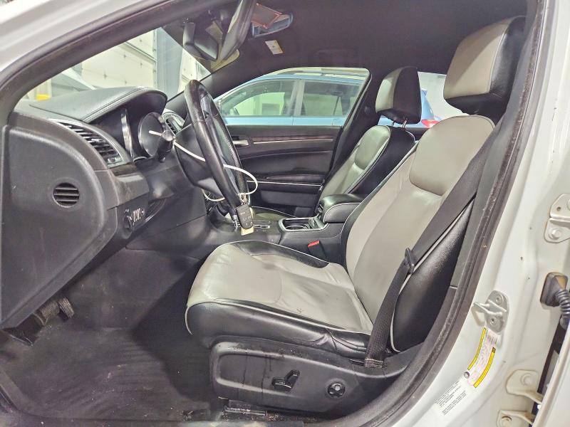 Photo 7 from auction – 2011 CHRYSLER 300 LIMITE with VIN 2C3CA5CG4BH585457