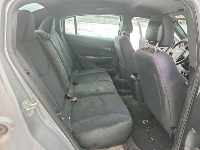 Photo 10 from auction – 2014 CHRYSLER 200 with VIN 1C3CCBAB2EN208329