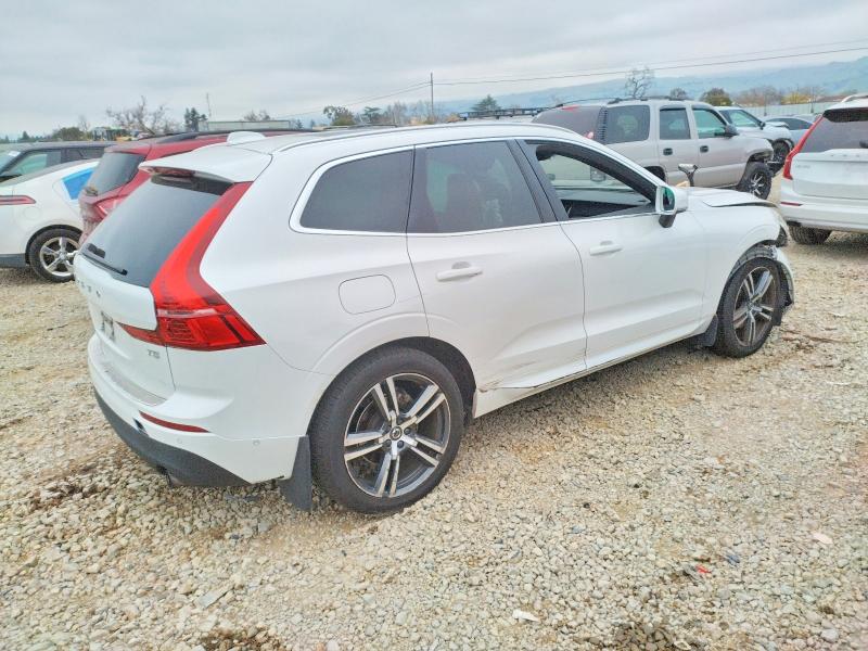 Foto 3 de la subasta – 2019 VOLVO XC60 con VIN LYV102DK1KB242832