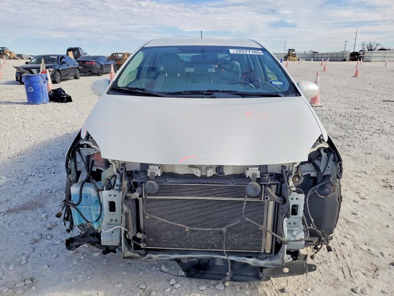 Photo 5 from auction – 2011 TOYOTA PRIUS with VIN JTDKN3DU3B5244790