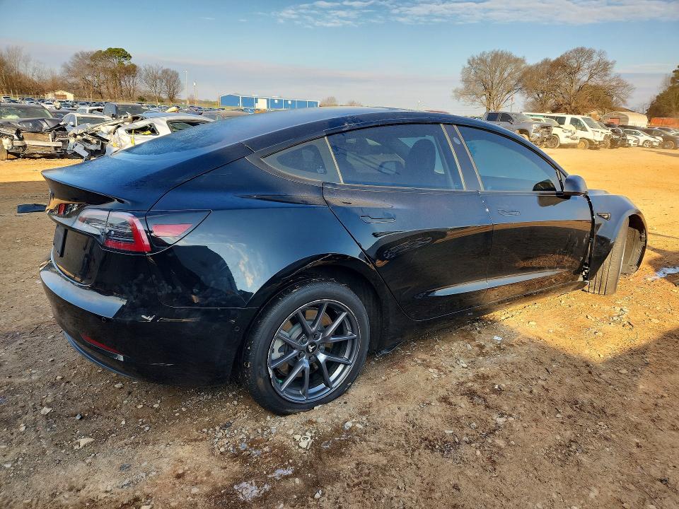 Photo 3 from auction – 2022 TESLA MODEL 3 with VIN 5YJ3E1EA5NF169526