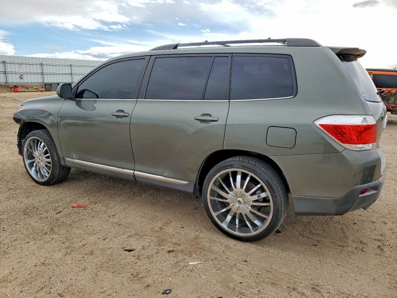 Photo 2 from auction – 2012 TOYOTA HIGHLANDER with VIN 5TDZK3EH9CS065920