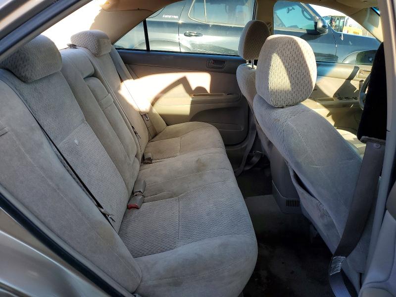 Photo 10 from auction – 2004 TOYOTA CAMRY LE with VIN 4T1BE32K04U852806