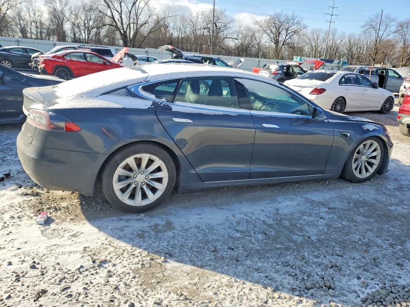 Photo 3 from auction – 2017 TESLA MODEL S with VIN 5YJSA1E21HF189888
