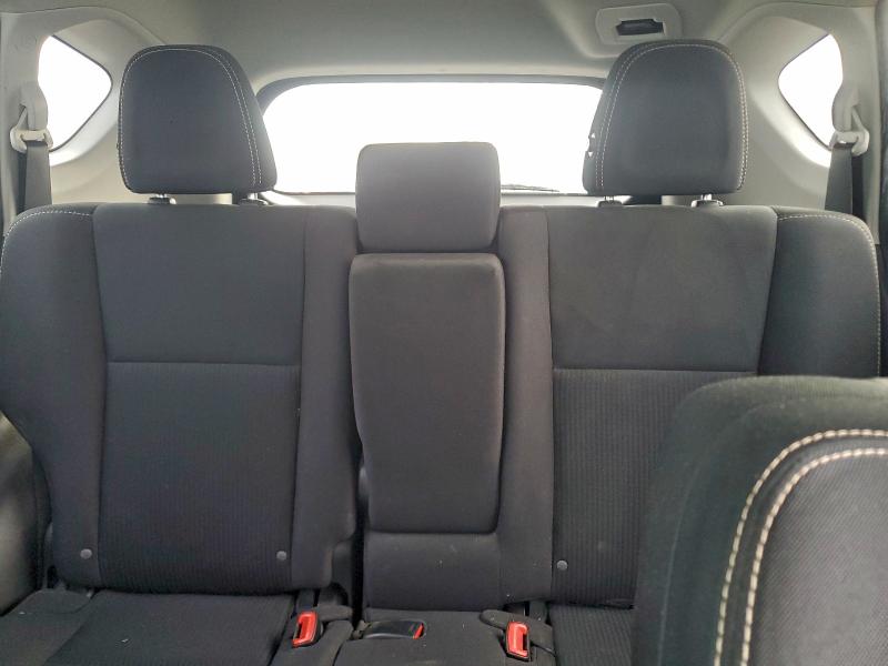 Photo 10 from auction – 2015 TOYOTA RAV4 XLE with VIN 2T3RFREV2FW248866