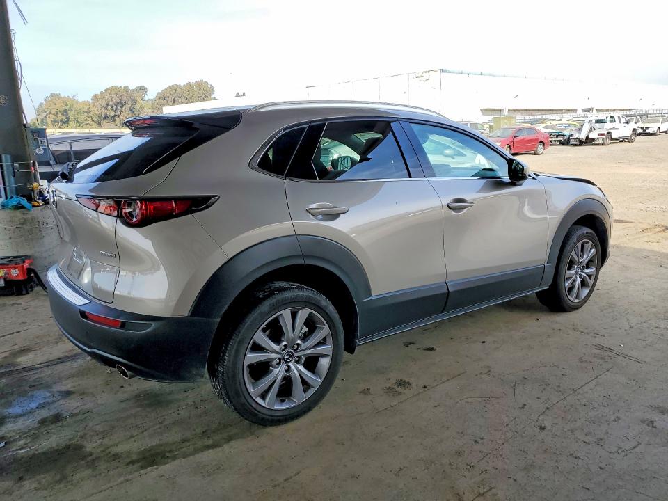 Photo 3 from auction – 2023 MAZDA CX-30 PREM with VIN 3MVDMBDM1PM519563
