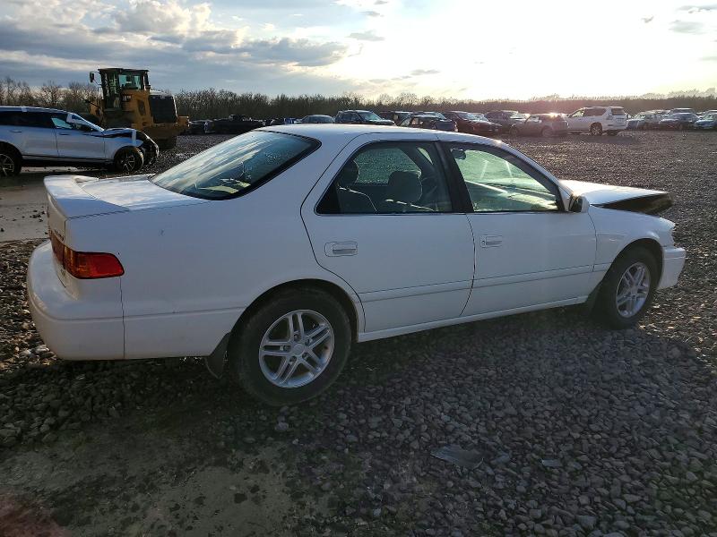 Photo 3 from auction – 2001 TOYOTA CAMRY LE with VIN 4T1BF22K81U969133