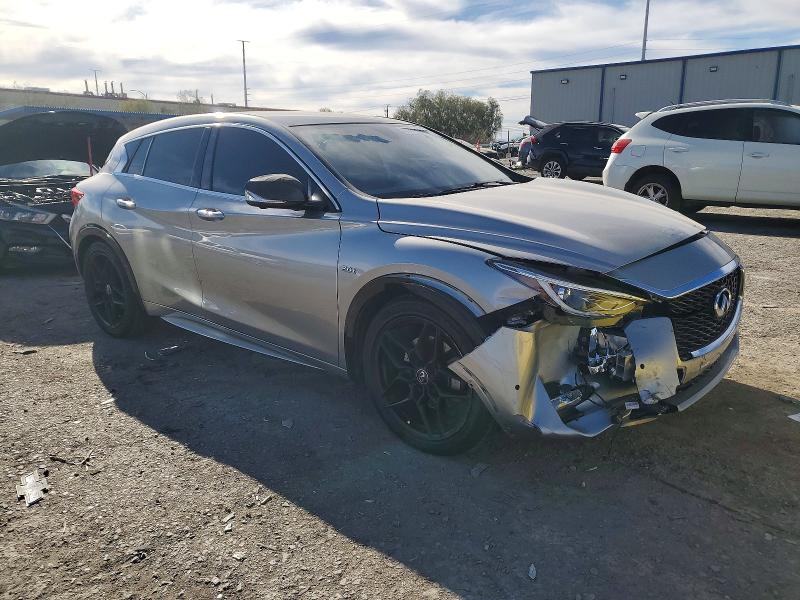 Photo 4 from auction – 2017 INFINITI QX30 BASE with VIN SJKCH5CP0HA025284