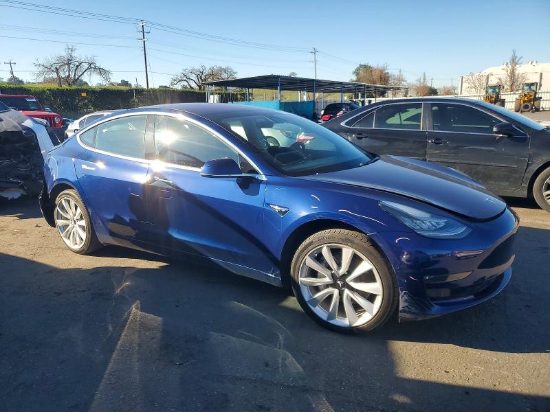 Photo 4 from auction – 2018 TESLA MODEL 3 with VIN 5YJ3E1EA2JF110203