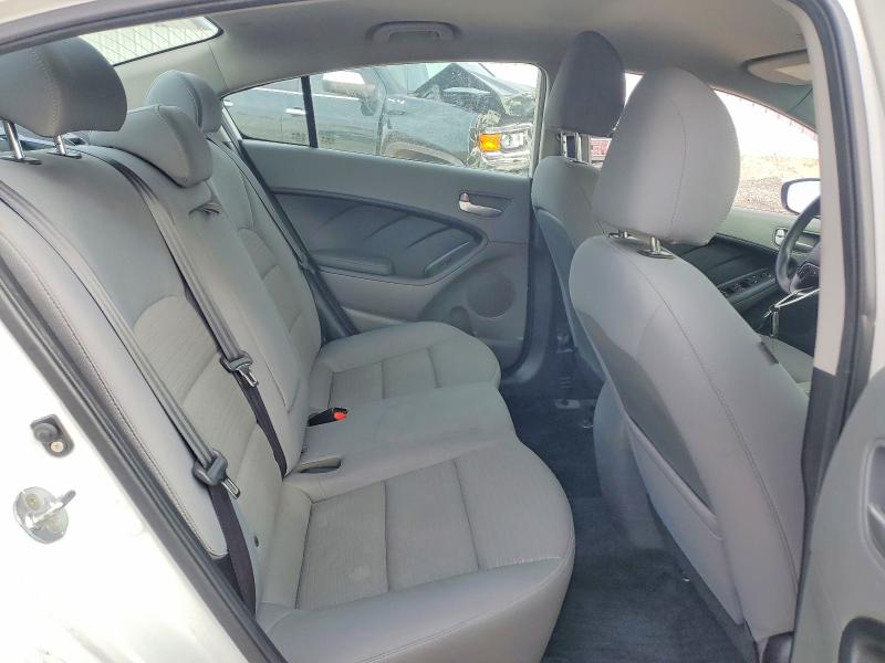 Photo 10 from auction – 2017 KIA FORTE LX with VIN 3KPFL4A70HE071349