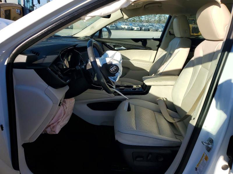 Photo 7 from auction – 2021 BUICK ENVISION with VIN LRBFZNR49MD111615