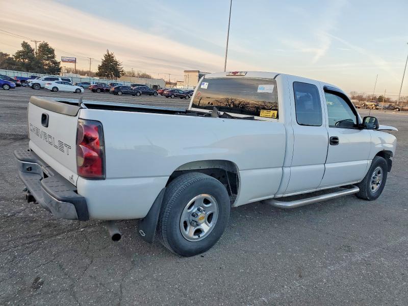 Photo 3 from auction – 2004 CHEVROLET SILVERADO with VIN 1GCEC19X14Z128462