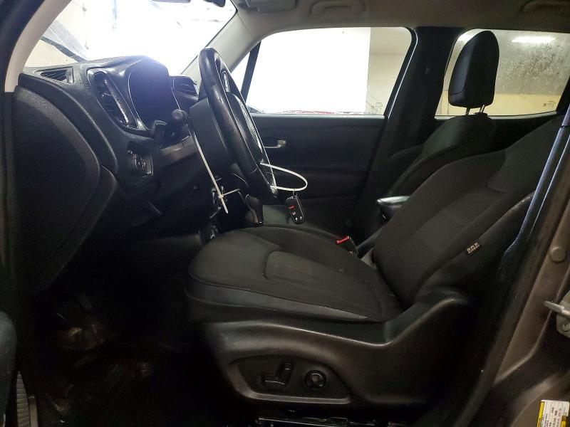 Photo 7 from auction – 2017 JEEP RENEGADE with VIN ZACCJABB0HPF52571