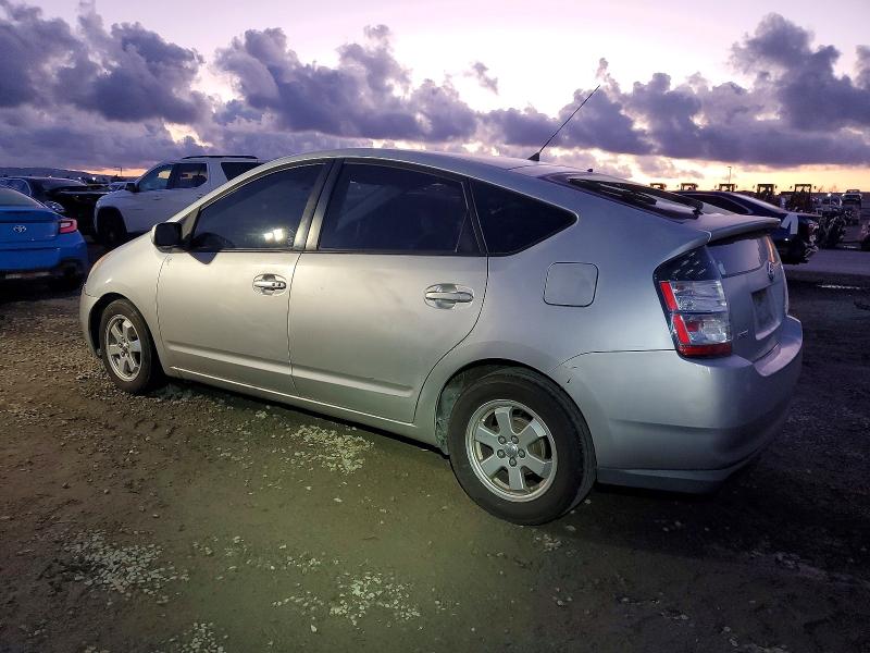Photo 2 from auction – 2005 TOYOTA PRIUS with VIN JTDKB20U453082628