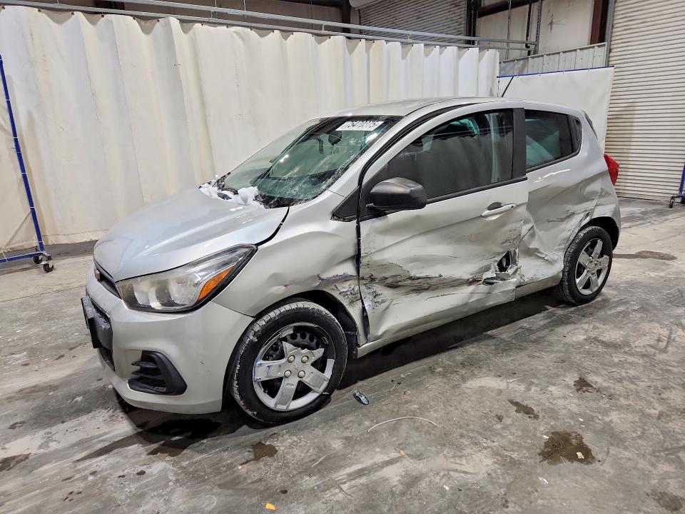 CHEVROLET SPARK 2017 with VIN KL8CB6SA2HC786239 - Photo from auction