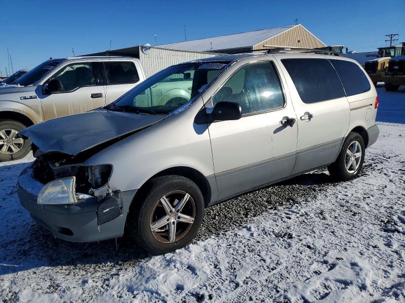 TOYOTA SIENNA CE 2002 with VIN 4T3ZF19C42U465517 - Photo from auction