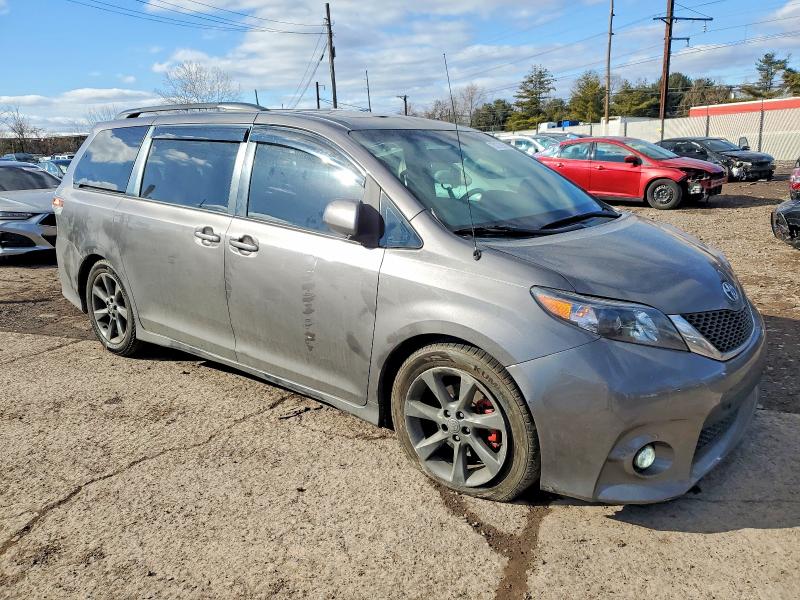 Photo 4 from auction – 2012 TOYOTA SIENNA with VIN 5TDXK3DC1CS188866
