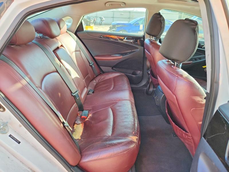 Photo 10 from auction – 2011 HYUNDAI SONATA with VIN 5NPEC4AC8BH273707