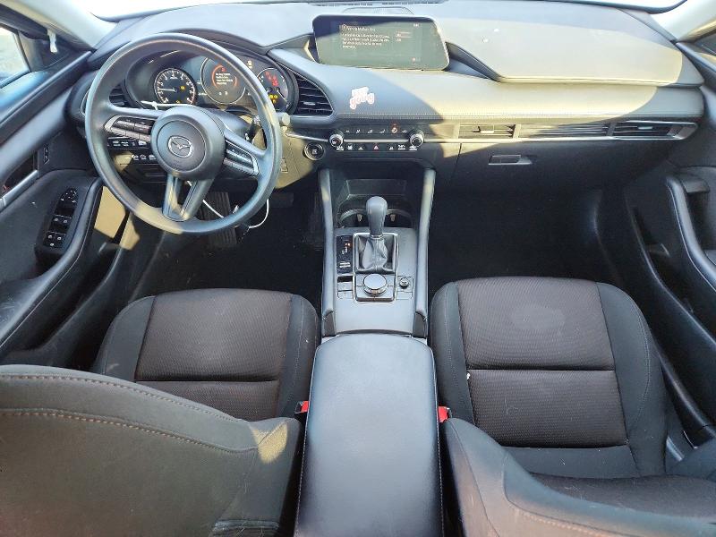 Photo 8 from auction – 2022 MAZDA 3 with VIN 3MZBPAA74NM307419