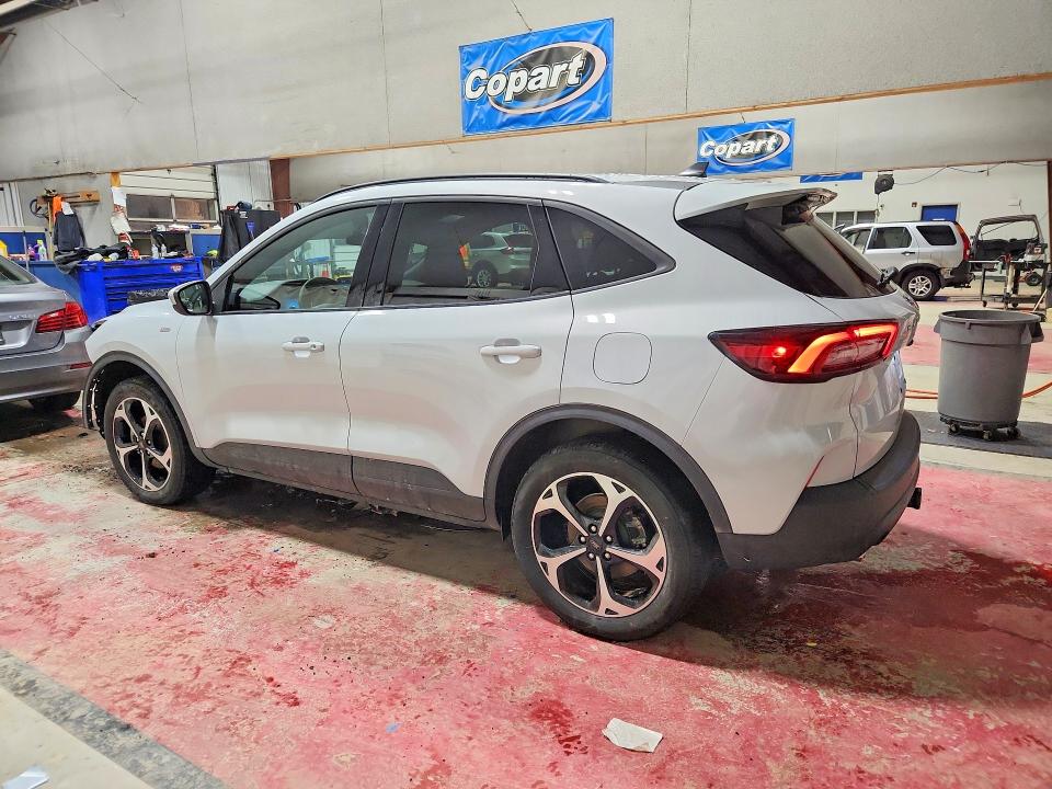 Photo 2 from auction – 2025 FORD ESCAPE ST with VIN 1FMCU9NA0SUA72556