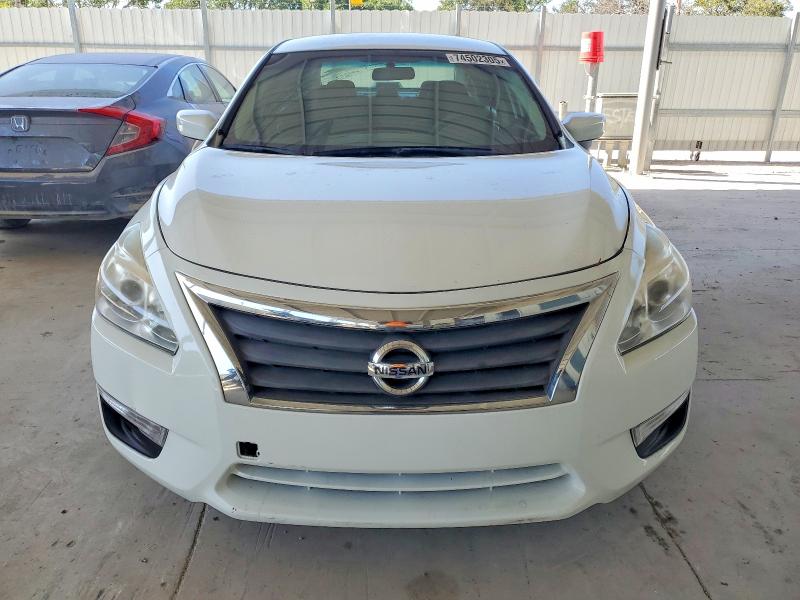 Photo 5 from auction – 2015 NISSAN ALTIMA with VIN 1N4AL3AP3FN387606