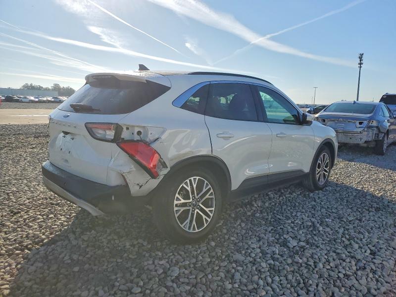 Photo 3 from auction – 2021 FORD ESCAPE SEL with VIN 1FMCU0H65MUA28803