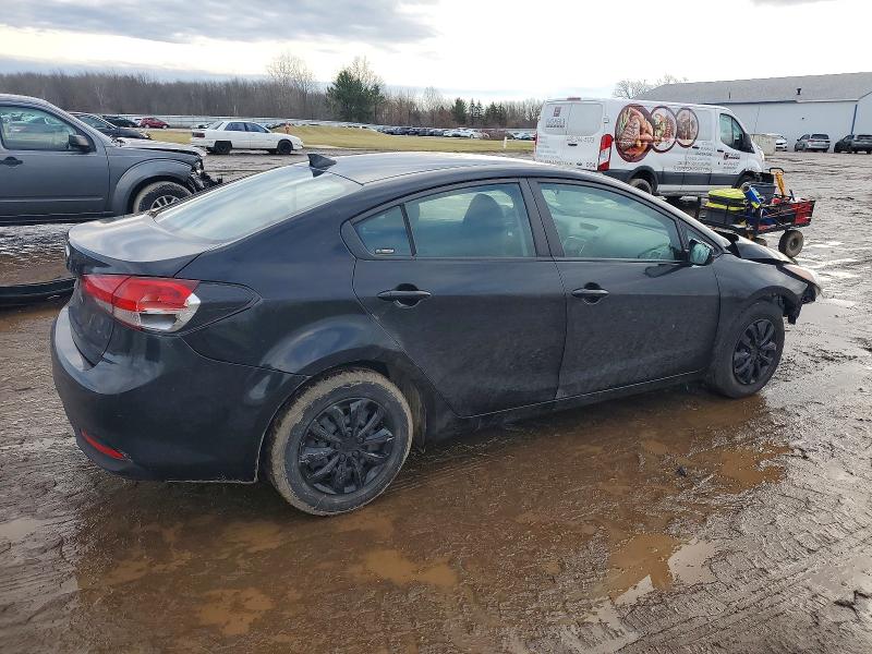 Photo 3 from auction – 2018 KIA FORTE LX with VIN 3KPFK4A71JE220747