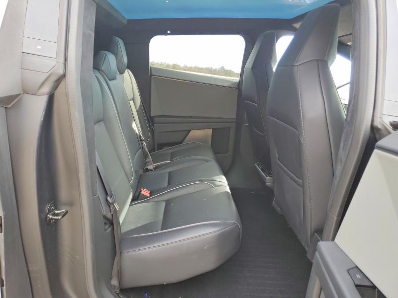 Photo 11 from auction – 2024 TESLA CYBERTRUCK with VIN 7G2CEHED3RA048335