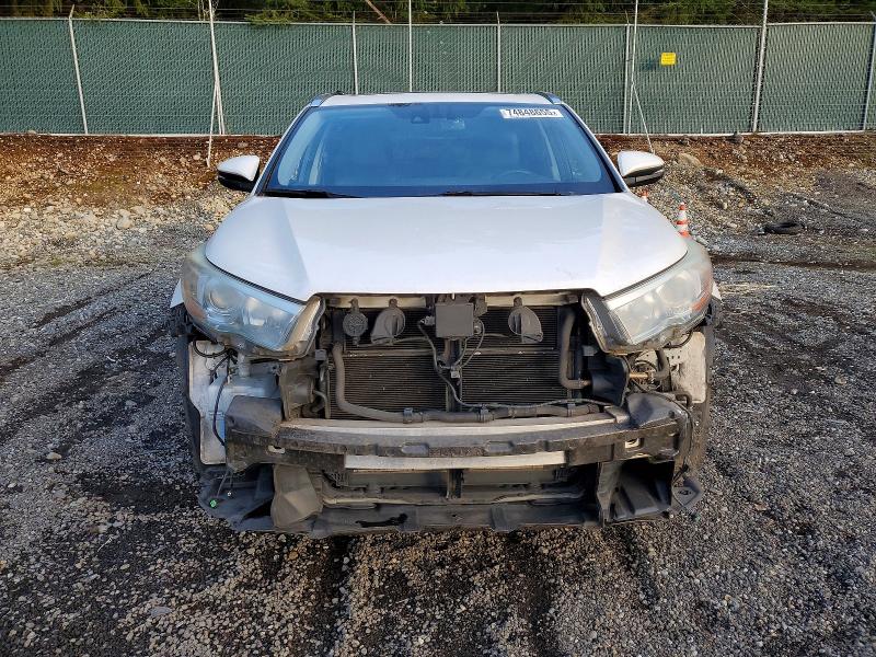 Photo 5 from auction – 2015 TOYOTA HIGHLANDER with VIN 5TDDCRFHXFS012740