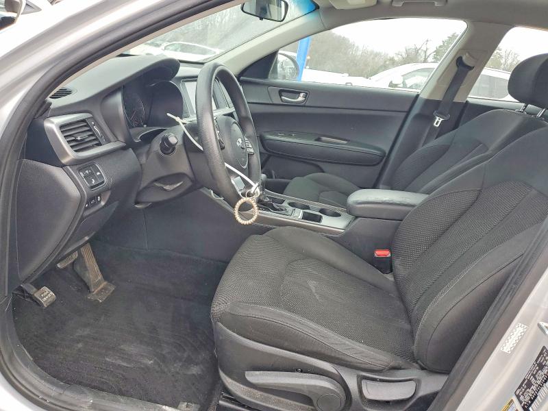 Photo 7 from auction – 2019 KIA OPTIMA with VIN 5XXGT4L31KG371351