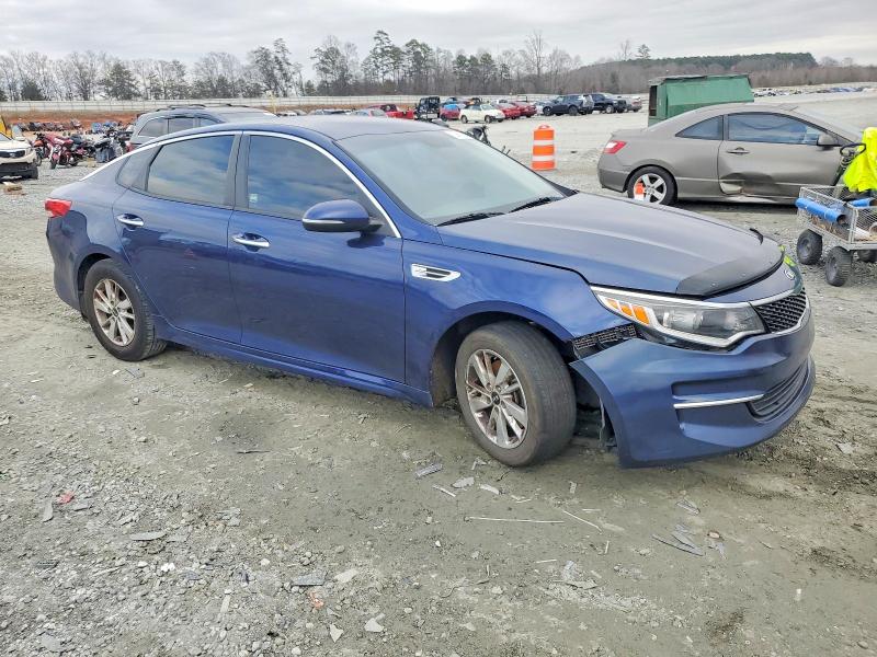 Photo 4 from auction – 2018 KIA OPTIMA with VIN 5XXGT4L37JG226586