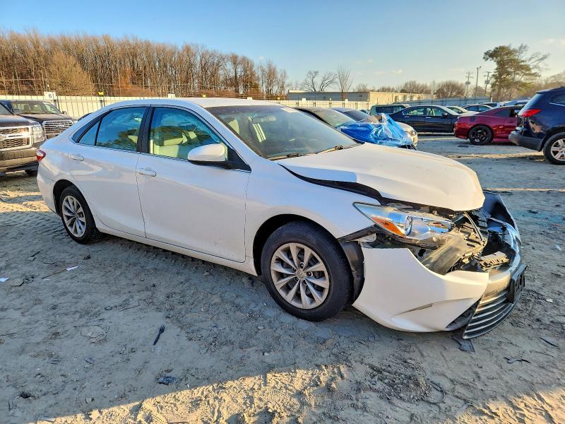 Photo 4 from auction – 2016 TOYOTA CAMRY LE with VIN 4T1BF1FK2GU564737