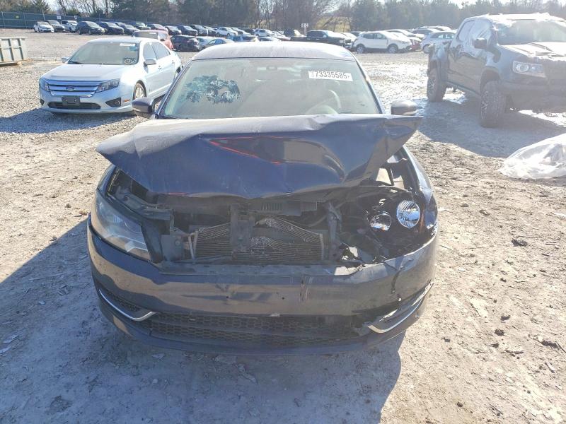 Photo 5 from auction – 2014 VOLKSWAGEN PASSAT S with VIN 1VWAP7A33EC012860