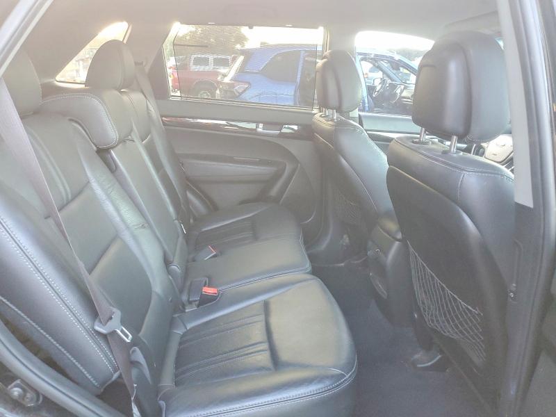 Photo 11 from auction – 2015 KIA SORENTO with VIN 5XYKT3A62FG646342