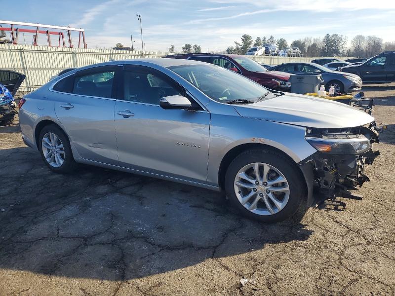 Photo 4 from auction – 2016 CHEVROLET MALIBU LT with VIN 1G1ZE5ST4GF318958