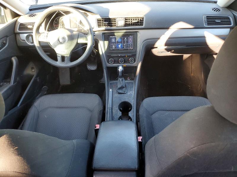 Photo 8 from auction – 2014 VOLKSWAGEN PASSAT S with VIN 1VWAS7A35EC102297