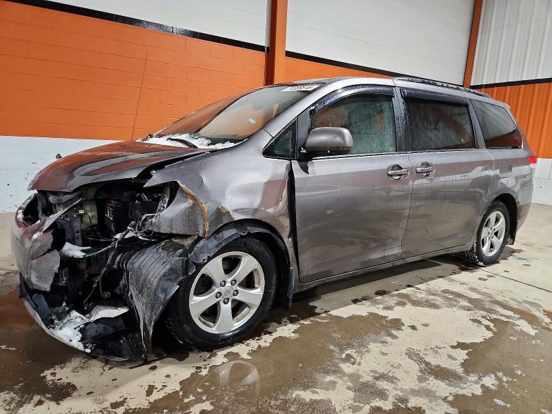 TOYOTA SIENNA 2014 with VIN 5TDKK3DC2ES462881 - Photo from auction
