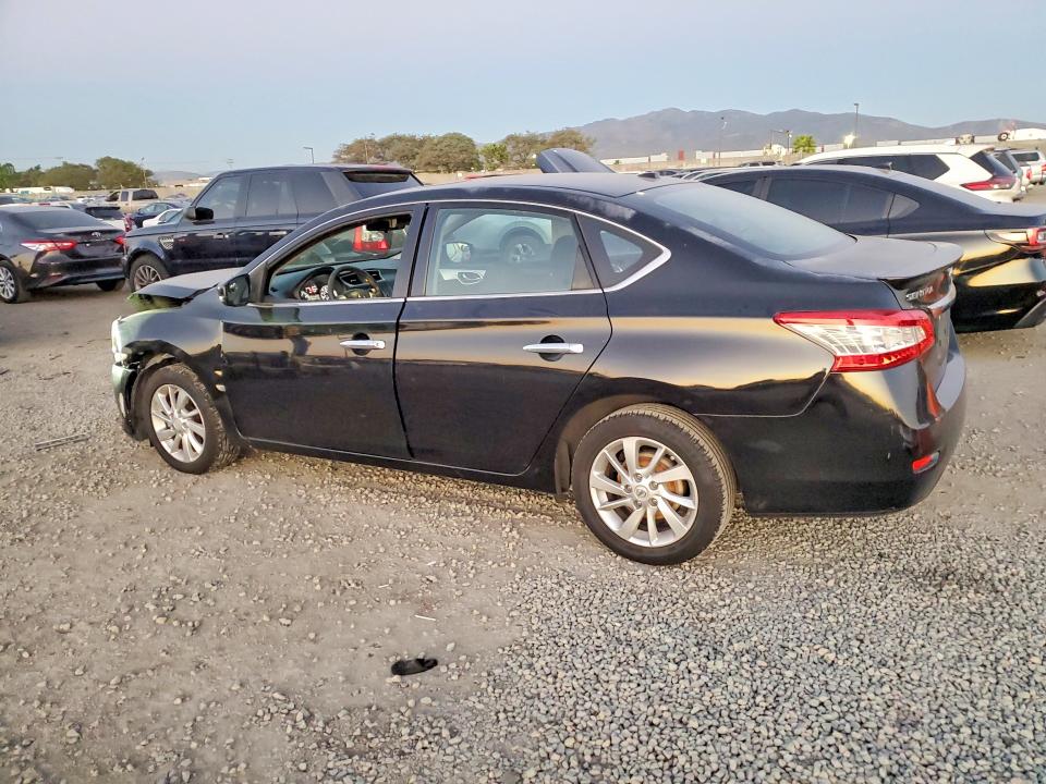 Photo 2 from auction – 2015 NISSAN SENTRA with VIN 3N1AB7AP8FY305119