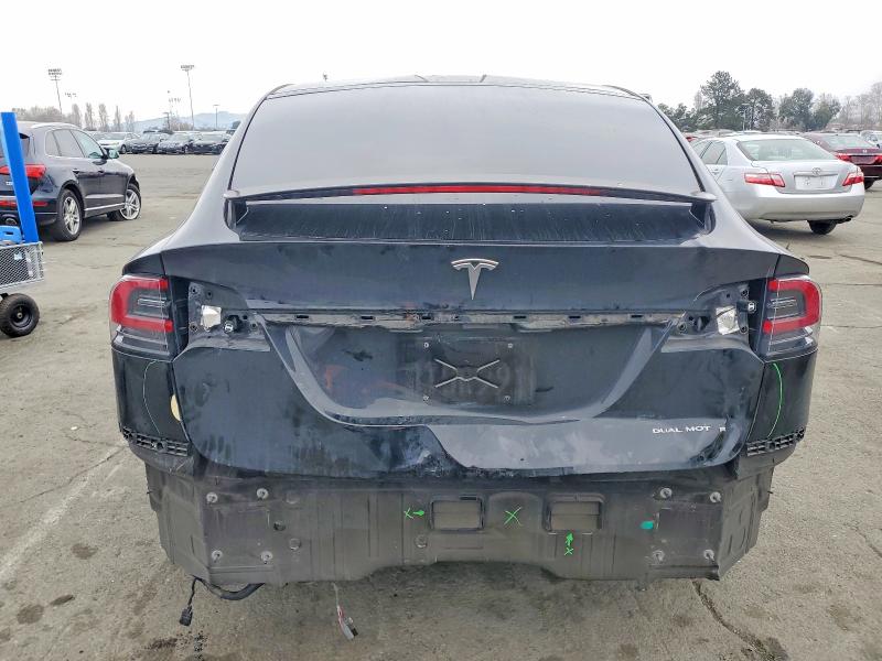 Photo 6 from auction – 2019 TESLA MODEL X with VIN 5YJXCAE20KF182860