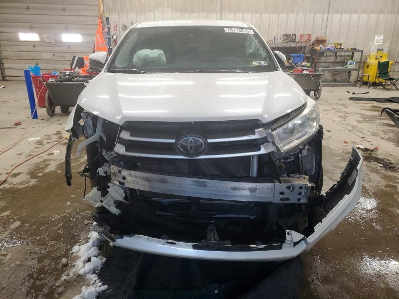 Photo 5 from auction – 2019 TOYOTA HIGHLANDER with VIN 5TDZZRFH5KS290170