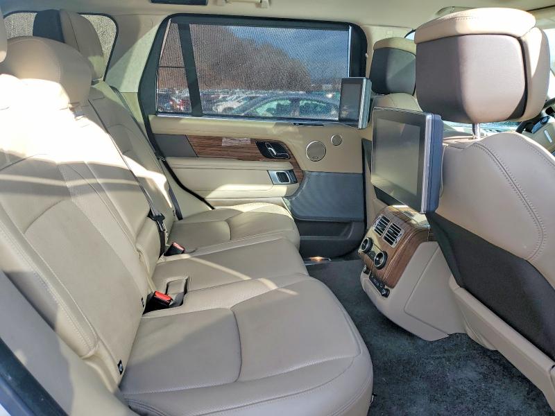 Photo 11 from auction – 2018 LAND ROVER RANGE ROVE with VIN SALGS5RE1JA393239