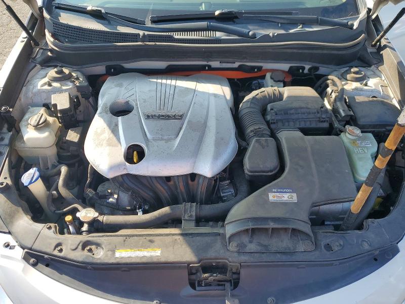 Photo 11 from auction – 2012 HYUNDAI SONATA with VIN KMHEC4A43CA030691