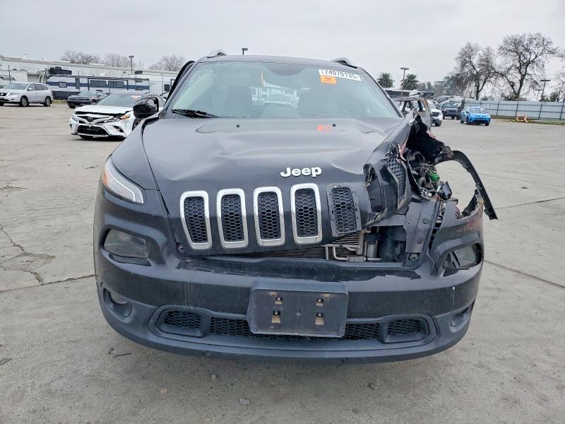 Photo 5 from auction – 2018 JEEP CHEROKEE L with VIN 1C4PJLCBXJD615336