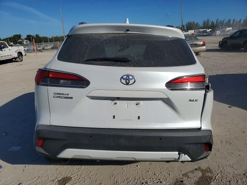Photo 6 from auction – 2022 TOYOTA COROLLA CROSS with VIN 7MUDAAAG4NV011657