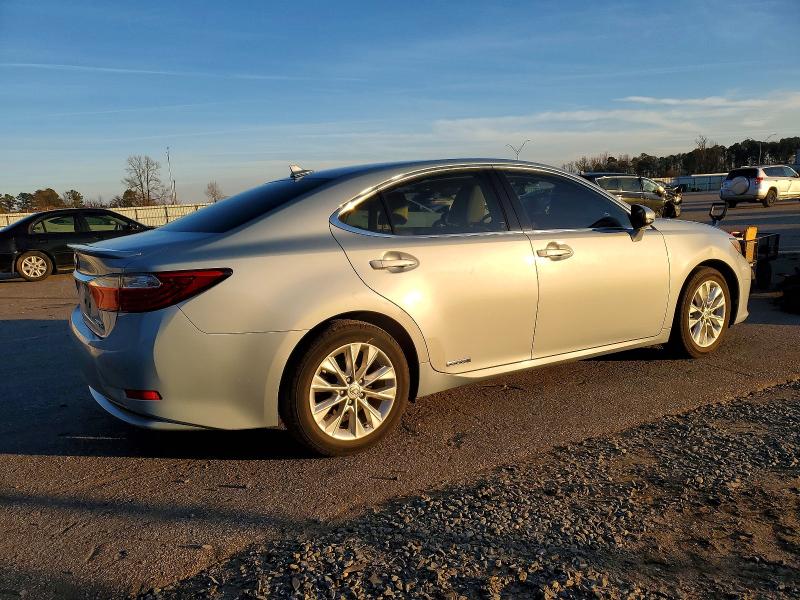 Photo 3 from auction – 2014 LEXUS ES 300H with VIN JTHBW1GG5E2039466