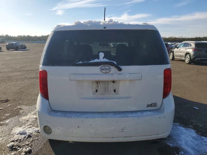 Photo 6 from auction – 2010 TOYOTA SCION XB with VIN JTLZE4FE0A1106533