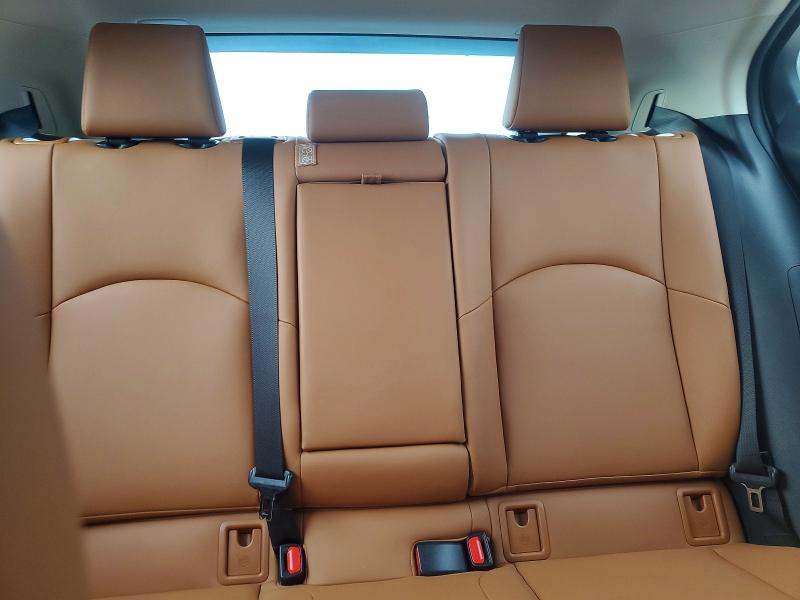 Photo 10 from auction – 2021 LEXUS UX with VIN JTHX3JBH8M2040396