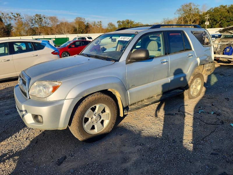 TOYOTA 4RUNNER SR 2008 with VIN JTEZU14R28K007053 - Photo from auction