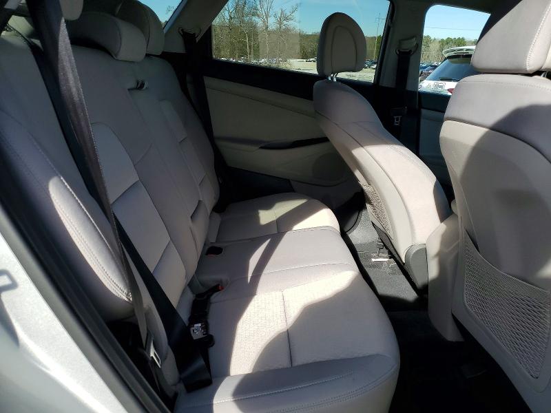 Photo 11 from auction – 2017 HYUNDAI TUCSON SE with VIN KM8J23A42HU337397