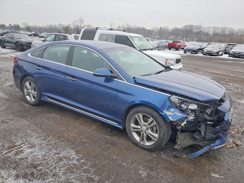 Photo 4 from auction – 2018 HYUNDAI SONATA with VIN 5NPE34AF4JH721644